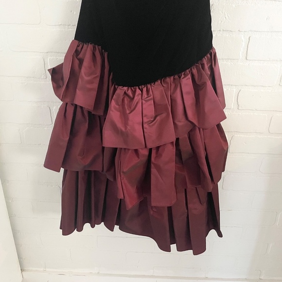 Vintage 80s Gown Strapless dress Black Velvet Velour Dark red iridescent skirt S - Picture 7 of 13